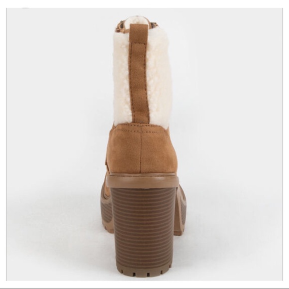 NIB SODA Platform Lace Up Shearling Womens… - Picture 4 of 4